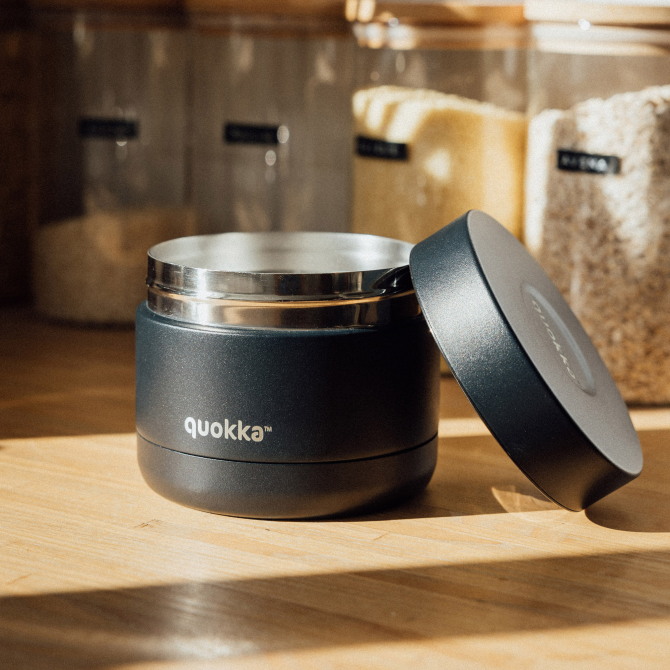 QUOKKA RECIPIENTE COMIDA TERMICO ACERO INOXIDABLE WHIM BLACK 600 ML