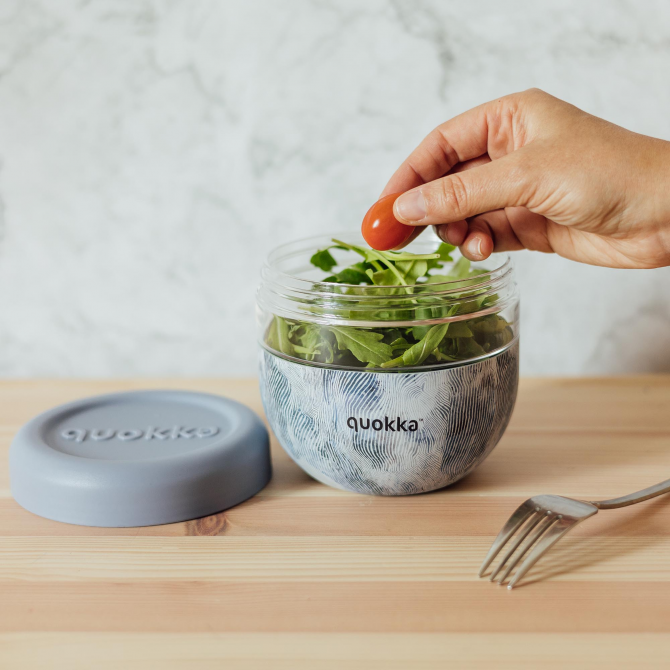 QUOKKA RECIPIENTE COMIDA MS CON FUNDA DE SILICONA BUBBLE ZEN 770 ML