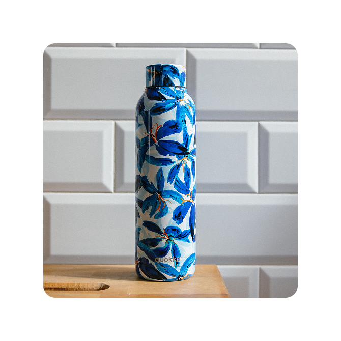 QUOKKA BOTELLA TERMO ACERO INOXIDABLE SOLID BLUE HIBISCUS 630 ML