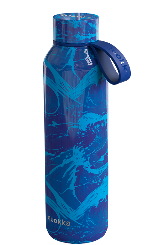 QUOKKA BOTELLA TERMO ACERO INOXIDABLE SOLID CON COLGADOR WAVES 630 ML