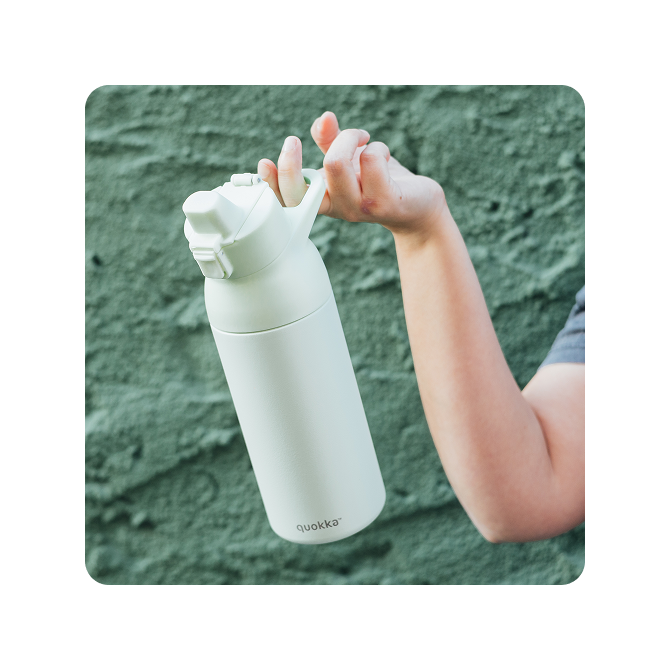 QUOKKA BOTELLA TERMO ACERO INOXIDABLE CON SIPPER TIDE PASTEL GREEN 700 ML
