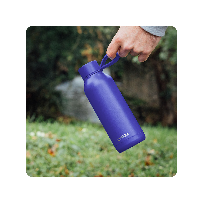 QUOKKA BOTELLA TERMO ACERO INOXIDABLE SOLID CON COLGADOR DUSK BLUE 510 ML