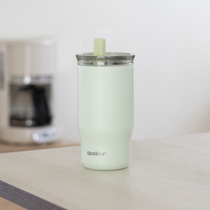 QUOKKA VASO TERMO ACERO INOXIDABLE CON PAJITA MIST PASTEL GREEN 720 ML