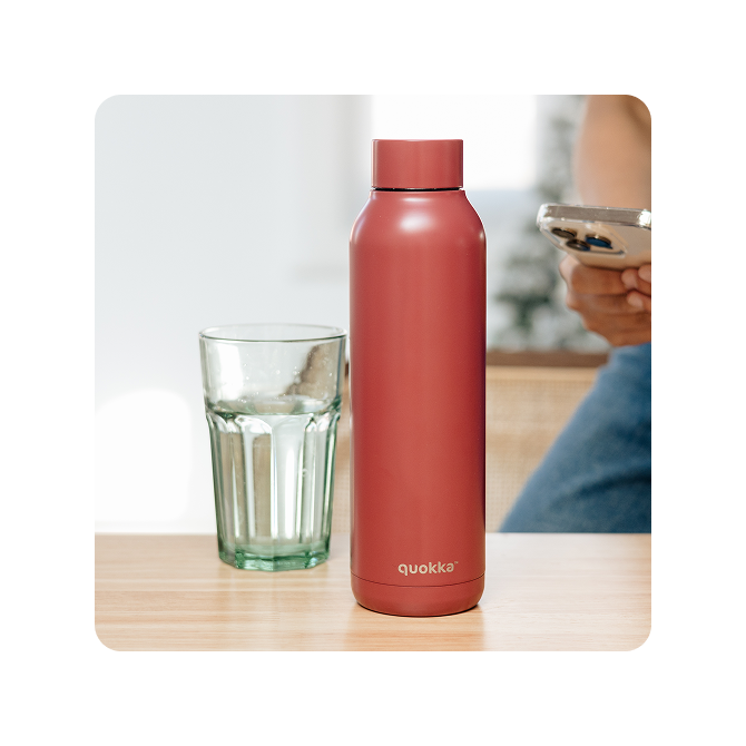QUOKKA BOTELLA TERMO ACERO INOXIDABLE SOLID FIREBRICK RED 630 ML