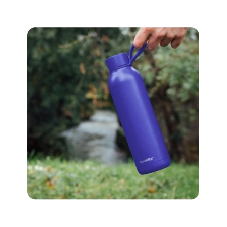 QUOKKA BOTELLA TERMO ACERO INOXIDABLE SOLID CON COLGADOR DUSK BLUE 630 ML