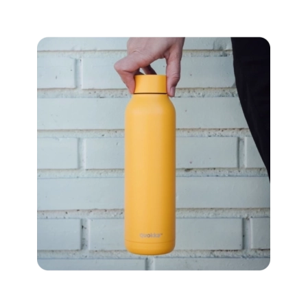 QUOKKA BOTELLA TERMO ACERO INOXIDABLE SOLID AMBER YELLOW 630 ML