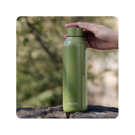 QUOKKA BOTELLA TERMO ACERO INOXIDABLE SOLID OLIVE GREEN 630 ML