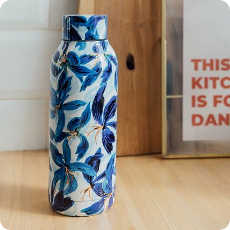 QUOKKA BOTELLA TERMO ACERO INOXIDABLE SOLID BLUE HIBISCUS 510 ML