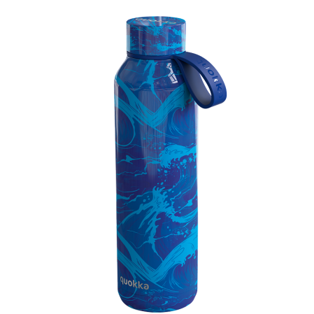 QUOKKA BOTELLA TERMO ACERO INOXIDABLE SOLID CON COLGADOR WAVES 630 ML